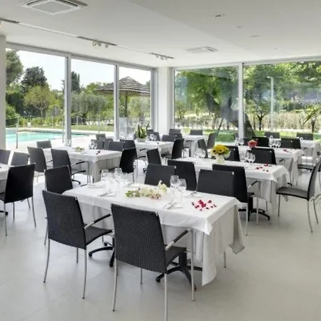 Il Portico 4* Фано